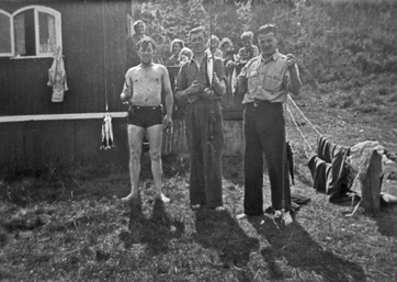 VED STRANDEN 18 - LYSTRUP STRAND, Fiskefangs i starten af 1950'erne.jpg